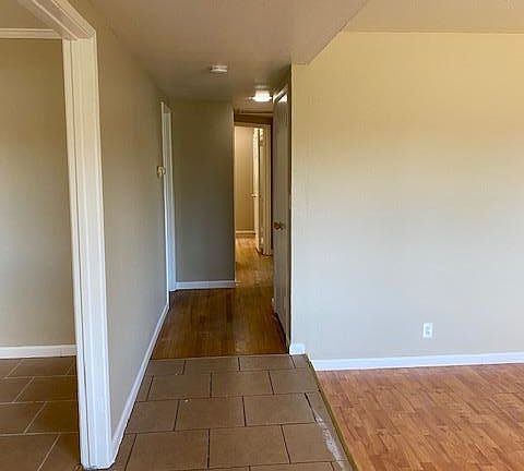 3rd image of 7770 Westwood Dr