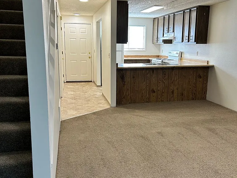 846 Homedale Rd — Photo 13