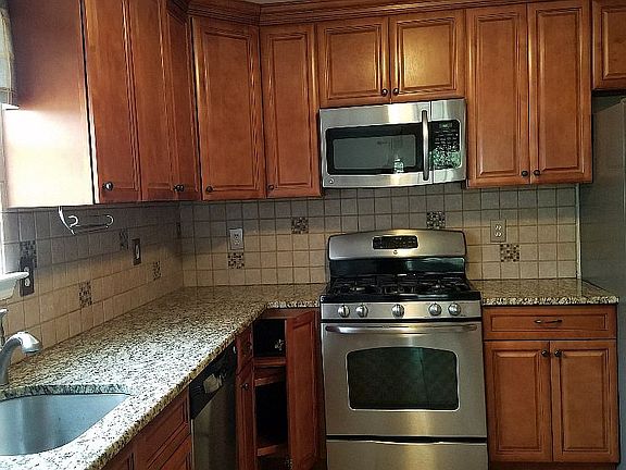 Stainless & granite kitchen