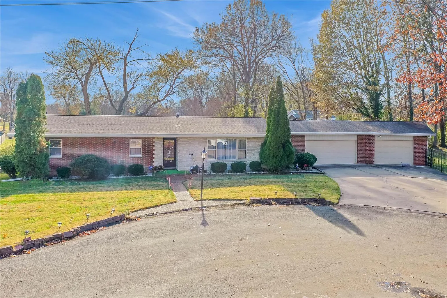 5 Fieldcrest Dr photo 1