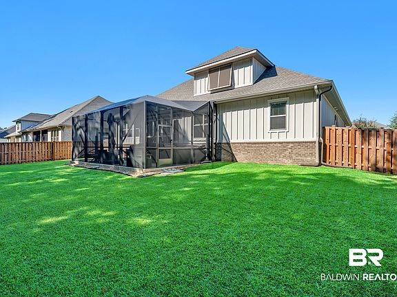 5th image of 651 McArthur Ln