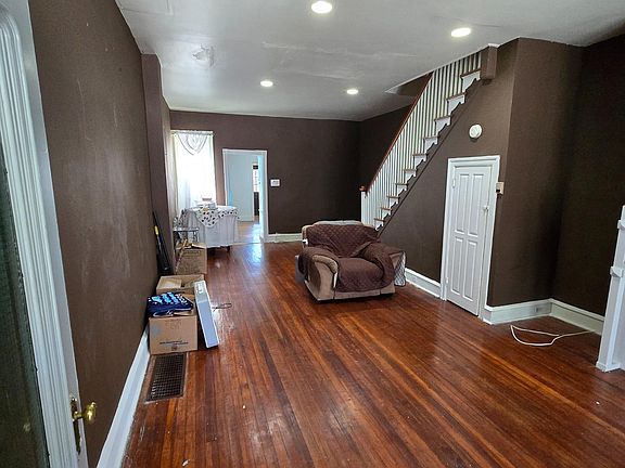 3rd image of 6132 Chew Ave