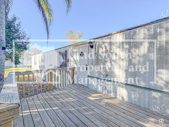 3rd image of 1977 Meadow Oak Cir