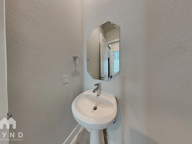 3424 Jaulan St — Photo 28