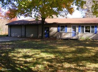 1114 S Sullivan Rd, Ravenna, MI 49451