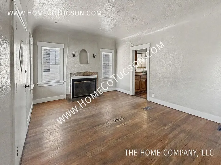 544 E Speedway Blvd — Photo 3