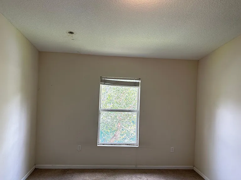 9595 Amarante Cir #16 — Photo 6