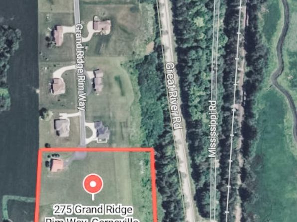 275 Grand Ridge Rim Way, Garnavillo, IA 52049