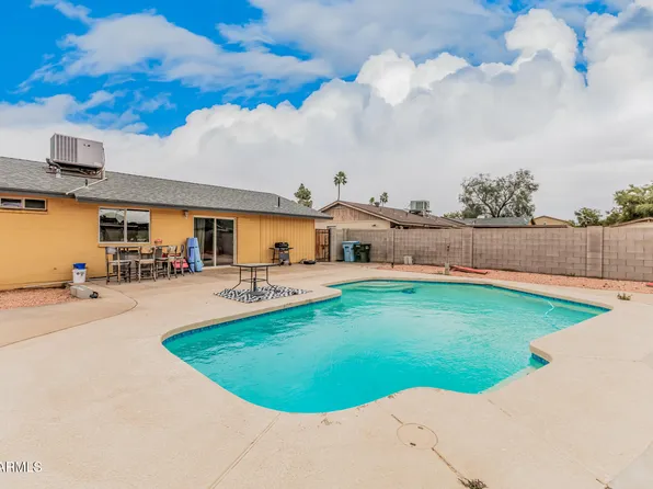8819 W GLENROSA Avenue, Phoenix, AZ 85037