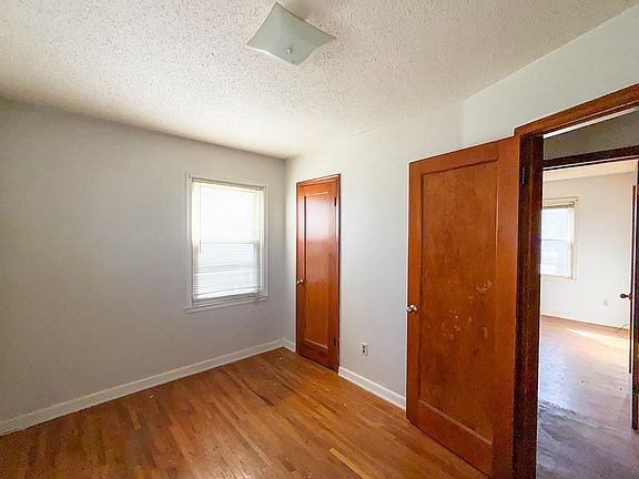 2nd image of 2048 S Main St