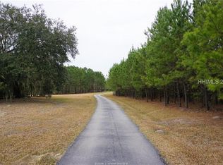 1418 Great Swamp Rd, Ridgeland, SC 29936