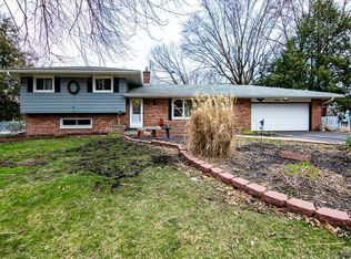 1512 Meadow Ln, Elkhart, IN 46514