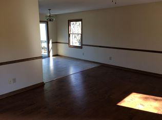 531 Riverside Dr, Burlington, NC 27217