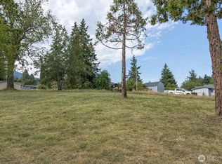 1126 W Lauridsen Boulevard, Port Angeles, WA