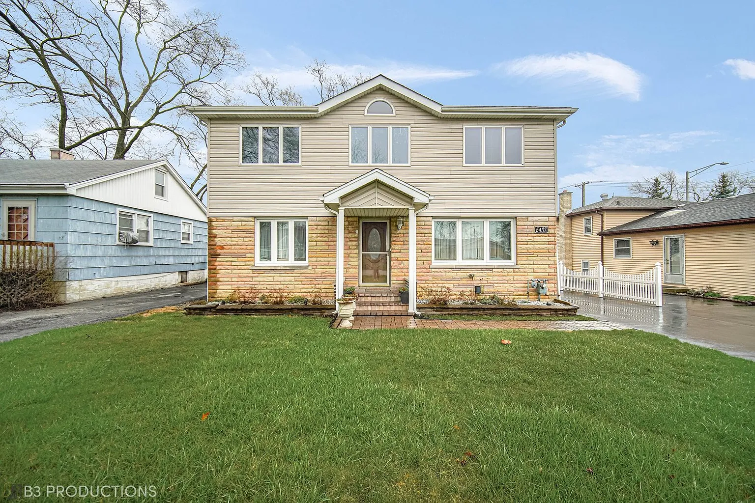 5437 S Ashland Ave photo 1
