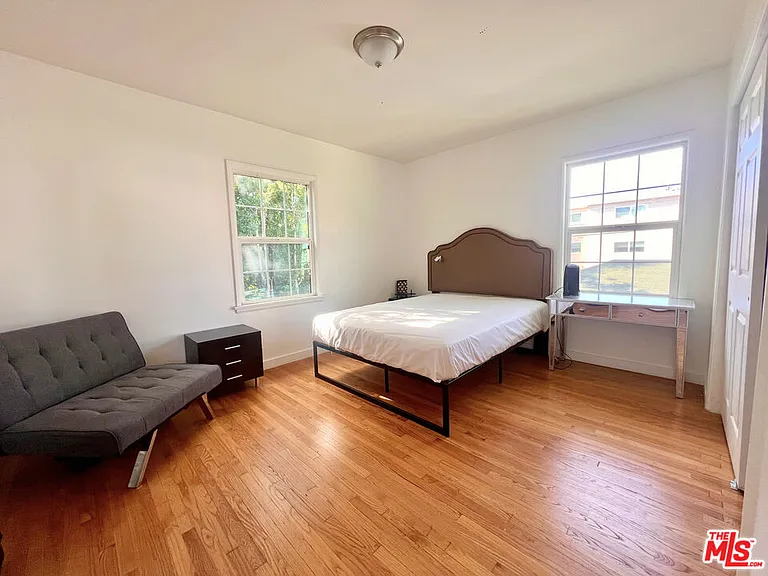 2333 S Garth Ave — Photo 10