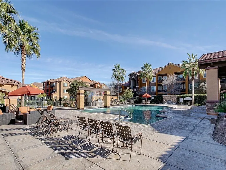 Tierra Pointe Apartments — Photo 24