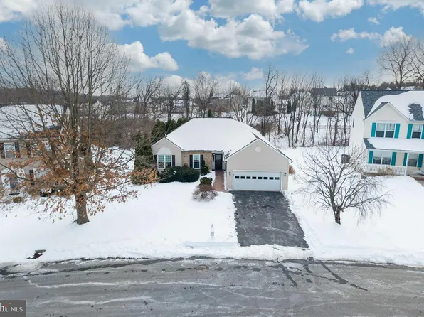 140 Milbury Rd, Coatesville, PA 19320