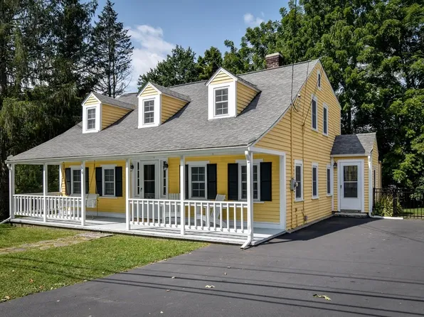 36 Millbury St, Grafton, MA 01519