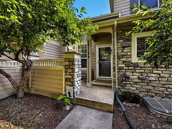 2nd image of 10117 Grove Loop #B