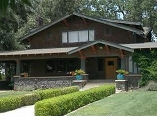 1600 E Palm Dr, Exeter, CA 93221