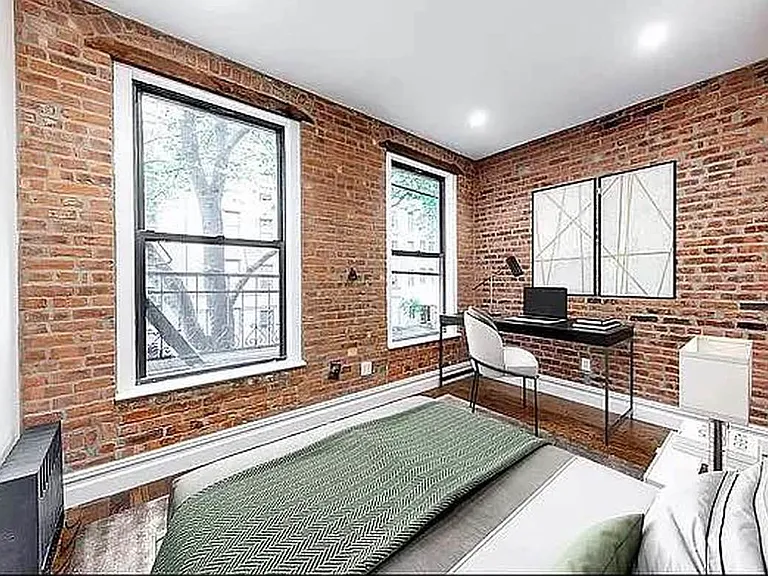 264 W 25th St #4E — Photo 3