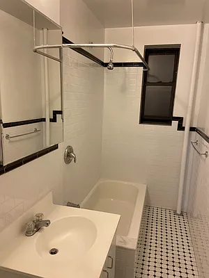 Rented by 718 Realty Inc | media 25