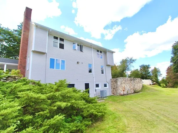 46-48 King St #1, Groveland, MA 01834