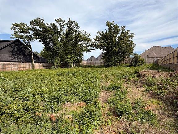 5th image of 4624 Maple Ridge Dr Lot 8