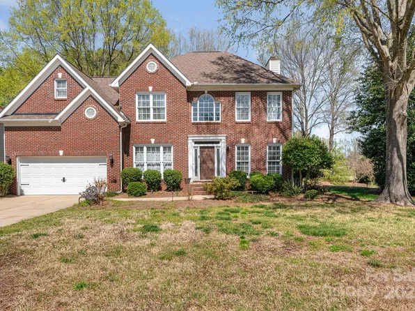 12723 Willingdon Rd, Huntersville, NC 28078