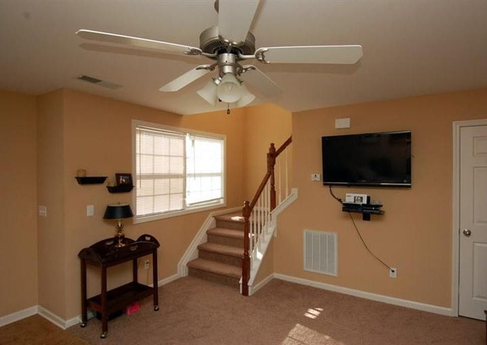 1st image of 2512 Rockaway Pl