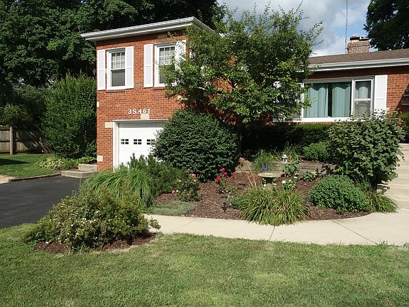 2nd image of 3S461 Glen Dr S