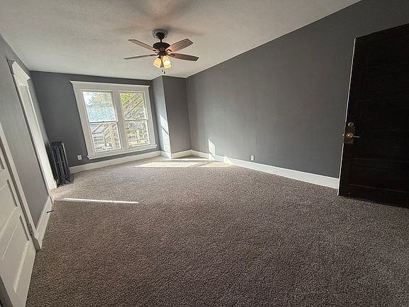3rd image of 811 E 14th St APT 5