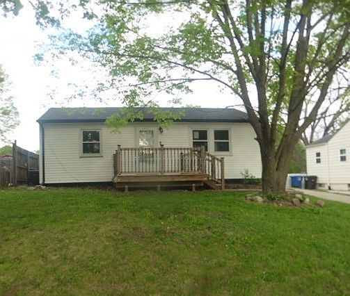 1st image of 4905 SW 6th St