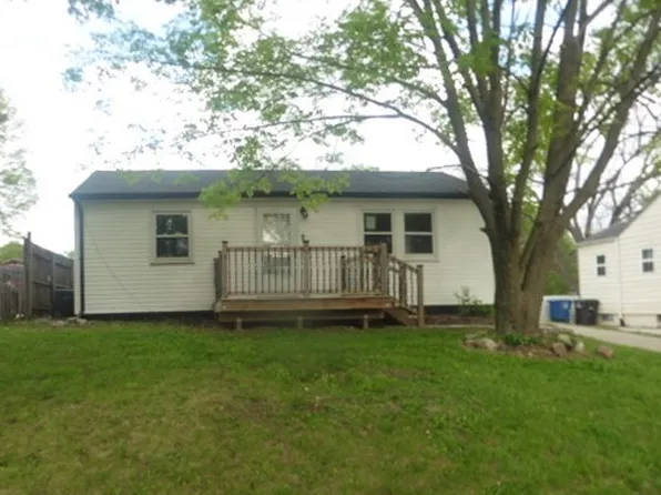 4905 SW 6th St, Des Moines, IA 50315