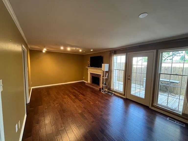 2805 Foxcroft Rd #704 — Photo 19