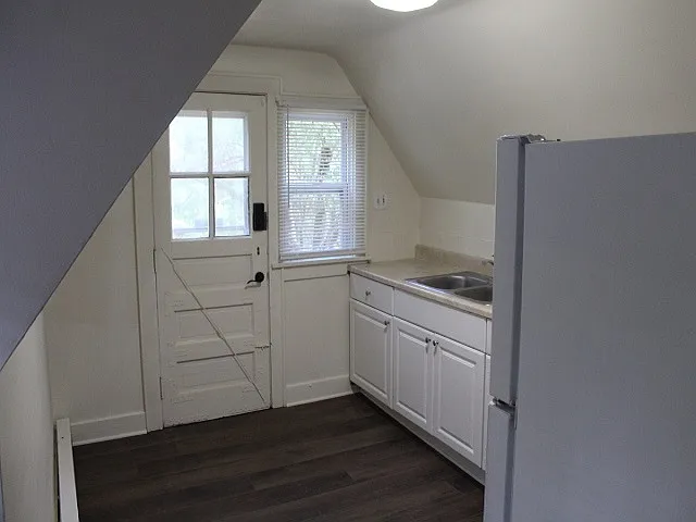 323 Western Ave #D — Photo 8