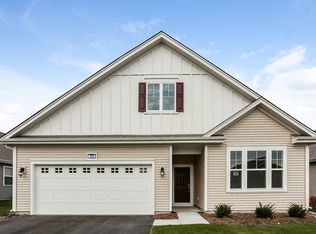 930 Carolina Ct, Pingree Grove, IL 60140