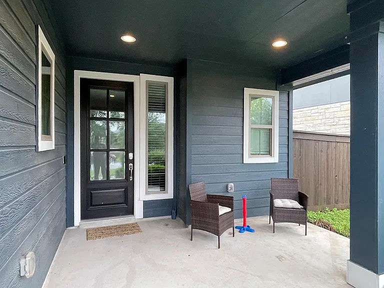624 Golden Glory Rd — Photo 3