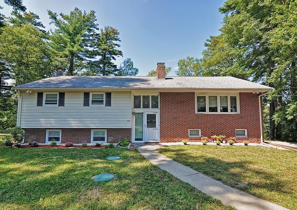 1st image of 119 Hillwood Ave