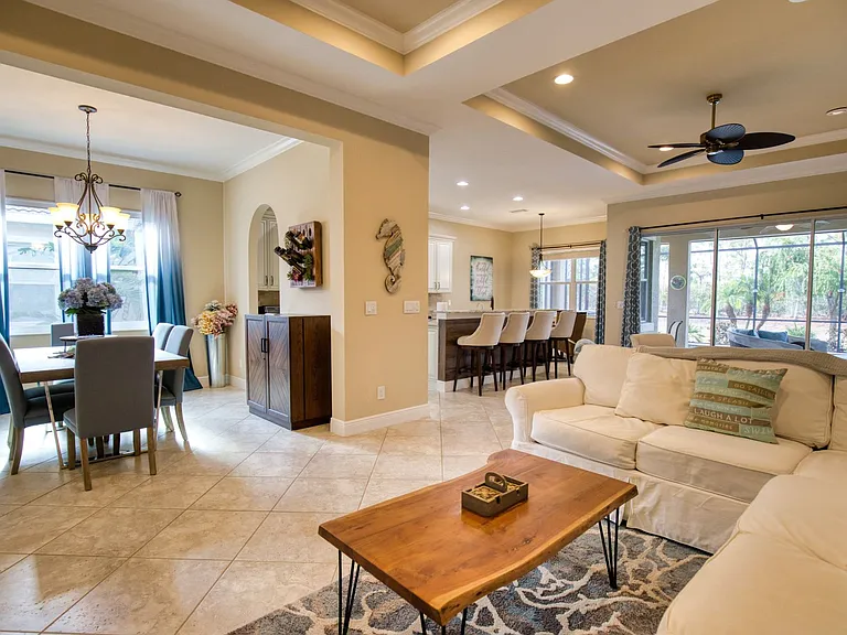 116 Pesaro Dr — Photo 12
