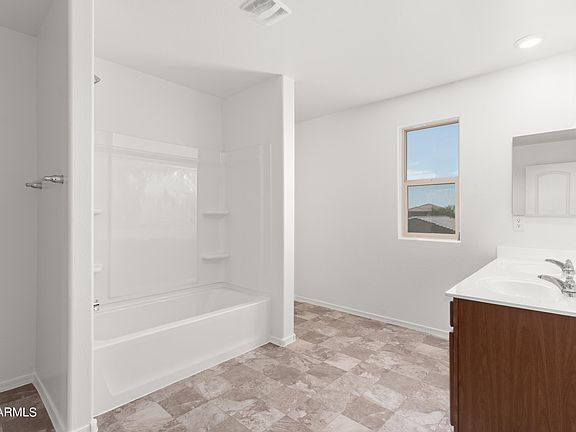 4th image of 1645 W PINKLEY Court