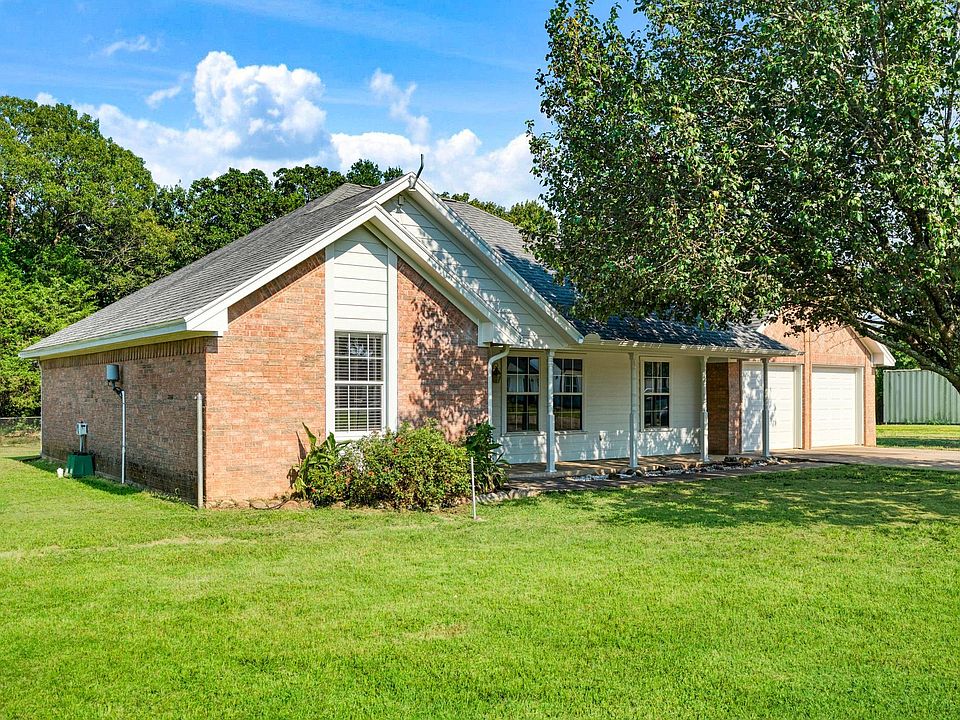 1st image of 329 Helena Dr