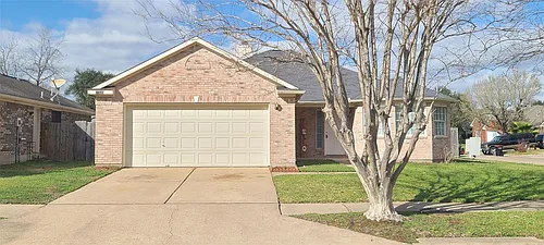 19330 Larissa Dr Photo 1
