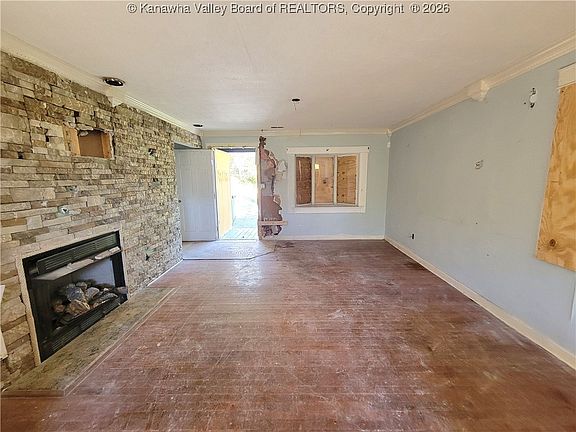 4th image of 1113 Woodland Dr