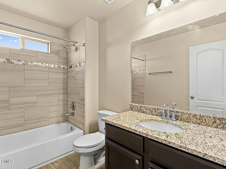 3909 Desert Dunes Dr — Photo 40