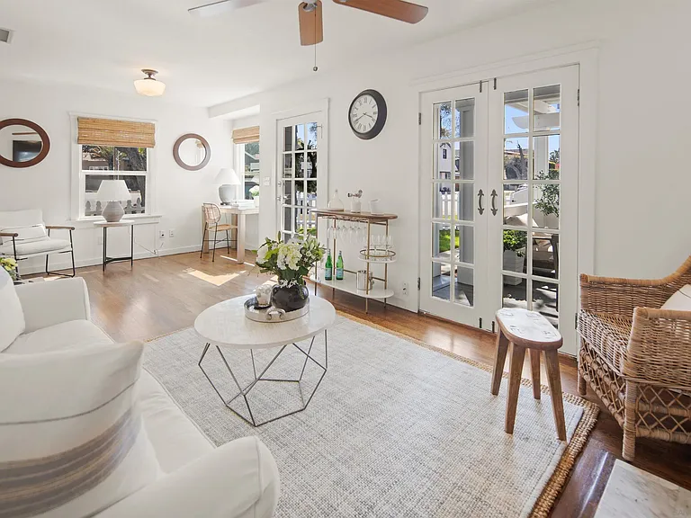 950 Olive Ave — Photo 13