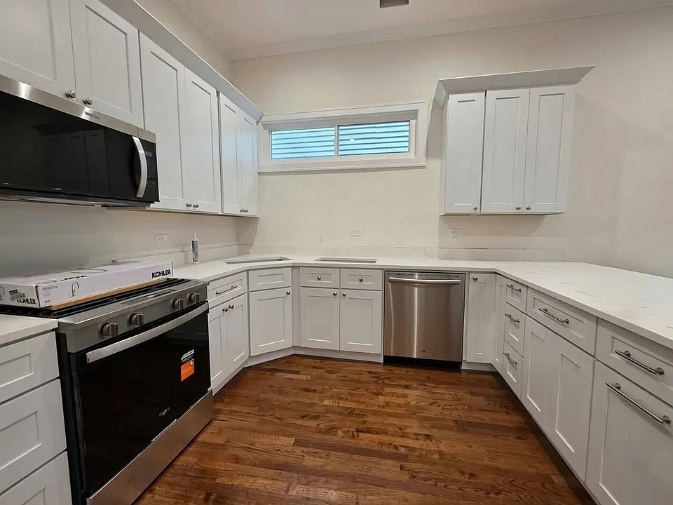 2627 N Mildred Ave #2F