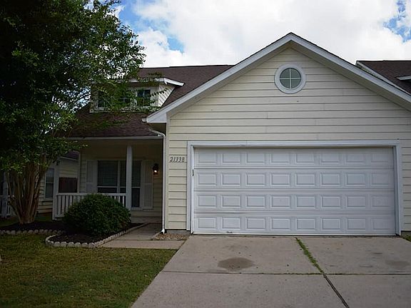 2nd image of 21338 Berry Vine St