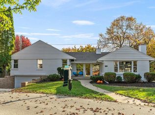 6416 N Berkeley Blvd, Fox Pt, WI 53217